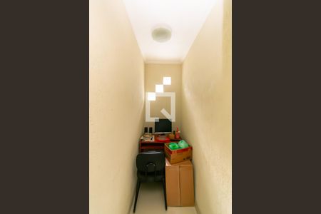 Corredor de casa à venda com 3 quartos, 175m² em Jardim Marília, São Paulo