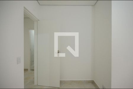 Quarto 1 de casa para alugar com 2 quartos, 55m² em Vila Pereira Cerca, São Paulo