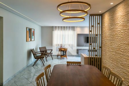 Sala de apartamento para alugar com 3 quartos, 124m² em Vila Tupi, Praia Grande