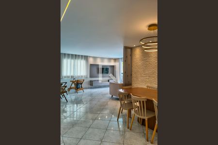 Sala de apartamento para alugar com 3 quartos, 124m² em Vila Tupi, Praia Grande