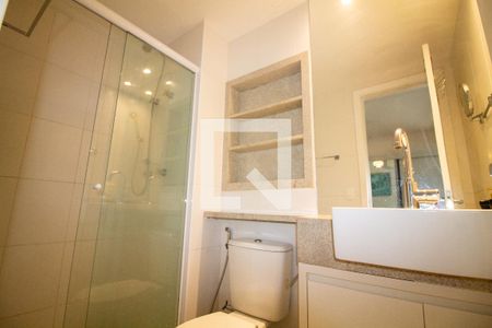 Banheiro de apartamento para alugar com 1 quarto, 42m² em Brooklin, São Paulo