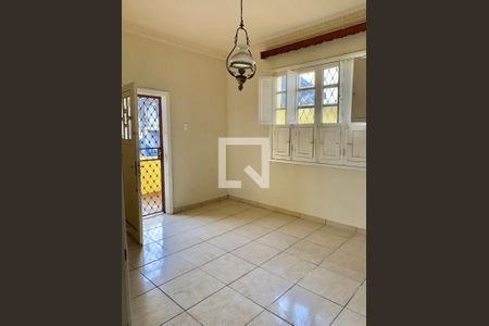 Quarto 1 de casa à venda com 4 quartos, 260m² em Carlos Prates, Belo Horizonte