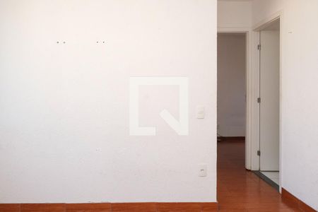 Sala de apartamento para alugar com 2 quartos, 40m² em Cerâmica, Nova Iguaçu