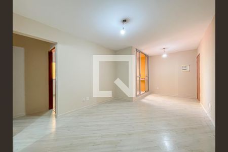 Sala de apartamento à venda com 2 quartos, 65m² em Jaguaribe, Osasco