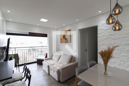Sala e Cozinha de apartamento para alugar com 2 quartos, 54m² em Itaquera, São Paulo