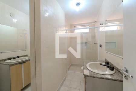 Banheiro de apartamento para alugar com 1 quarto, 48m² em Bela Vista, São Paulo