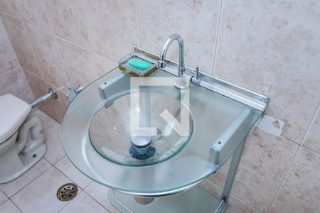Lavabo de casa para alugar com 3 quartos, 150m² em Parque Sao Domingos, São Paulo