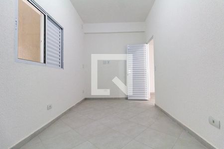 Quarto 1 de casa para alugar com 2 quartos, 60m² em Jardim Maringa, São Paulo