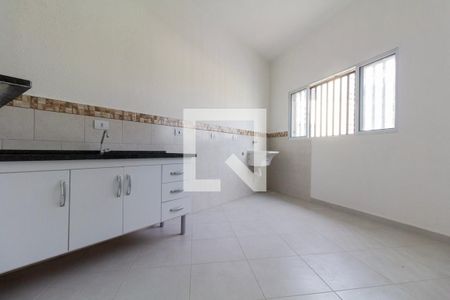Sala, Cozinha e área de serviço de casa para alugar com 2 quartos, 60m² em Jardim Maringa, São Paulo