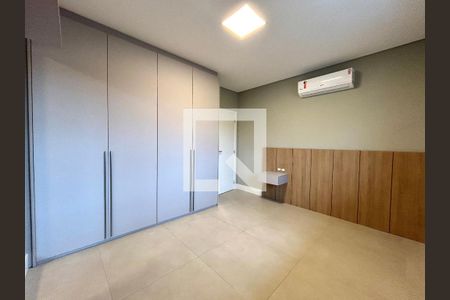 Suíte 2 de apartamento para alugar com 2 quartos, 76m² em Córrego Grande, Florianópolis