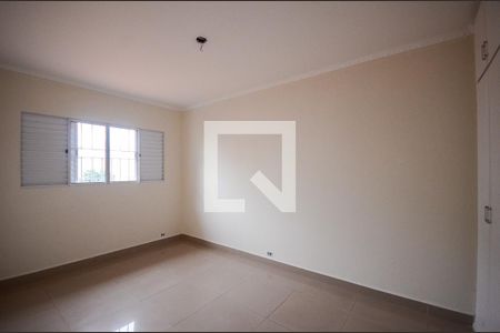 Quarto 1 de casa para alugar com 5 quartos, 265m² em Vila Nina, São Paulo