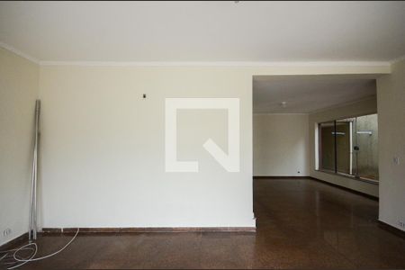 Sala de casa para alugar com 5 quartos, 265m² em Vila Nina, São Paulo