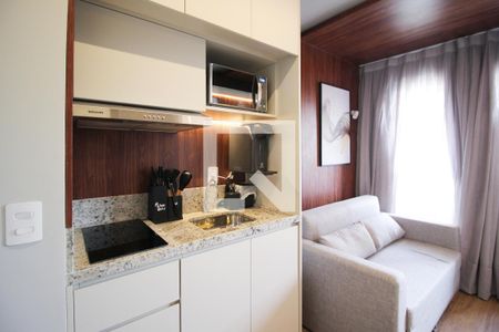 Cozinha de apartamento para alugar com 1 quarto, 25m² em Vila Olímpia, São Paulo
