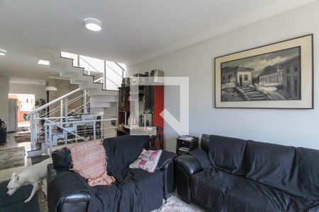 Sala de casa à venda com 3 quartos, 220m² em Jardim Ana Rosa, São Paulo
