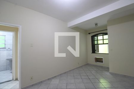 Suíte de casa de condomínio para alugar com 2 quartos, 89m² em Tanque, Rio de Janeiro