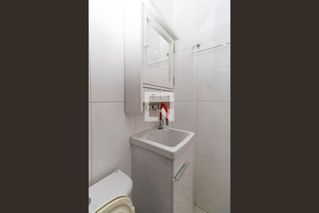 Banheiro de apartamento para alugar com 1 quarto, 35m² em Vila Paiva, São Paulo