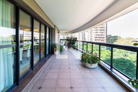 Apartamento à venda com 4 quartos, 385m² em Parque do Morumbi, São Paulo