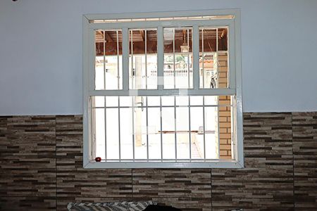 Janela do Quarto 1 de casa à venda com 2 quartos, 90m² em Costa E Silva, Porto Alegre