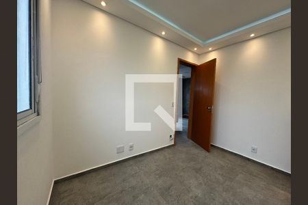 Quarto 1 de apartamento para alugar com 2 quartos, 46m² em Jardim Boa Vista (zona Oeste), Osasco