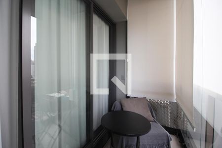 Varanda de kitnet/studio para alugar com 1 quarto, 28m² em Vila Olímpia, São Paulo