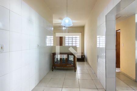 Sala de apartamento para alugar com 1 quarto, 53m² em Canto do Forte, Praia Grande