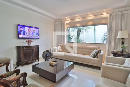 Sala de casa para alugar com 3 quartos, 211m² em Cidade Jardim, Uberlândia