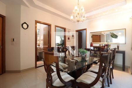 Sala de Jantar de casa para alugar com 3 quartos, 211m² em Cidade Jardim, Uberlândia