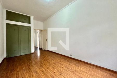 Quarto 1 de casa para alugar com 3 quartos, 300m² em Mirandópolis, São Paulo