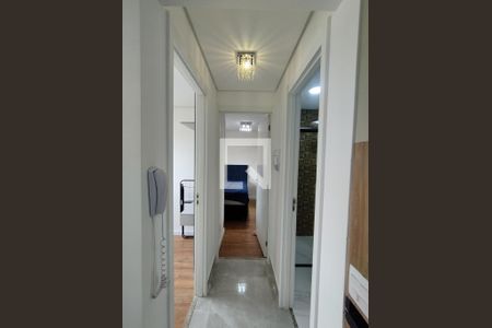 Corredor  de apartamento para alugar com 2 quartos, 32m² em Parque Fongaro, São Paulo