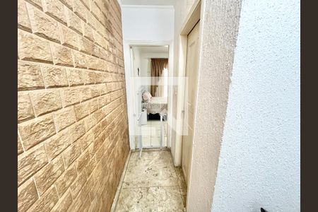 Corredor de casa à venda com 2 quartos, 72m² em Vila Pauliceia, São Paulo