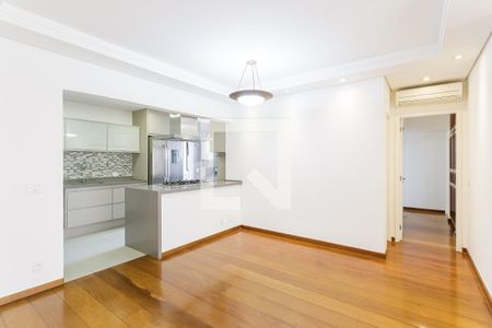Sala de apartamento para alugar com 3 quartos, 100m² em Moema, São Paulo