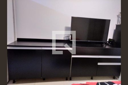 Sala/Quarto de kitnet/studio à venda com 1 quarto, 42m² em Campo Grande, São Paulo