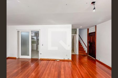 Casa de Condomínio à venda com 3 quartos, 140m² em Botafogo, Rio de Janeiro