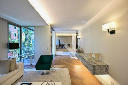 Sala de apartamento à venda com 3 quartos, 195m² em Real Parque, São Paulo