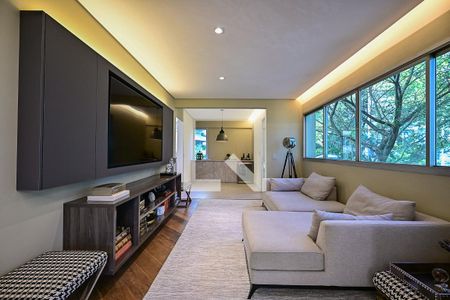 Sala de Tv de apartamento à venda com 3 quartos, 195m² em Real Parque, São Paulo