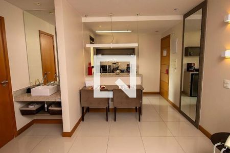Sala / Quarto de apartamento para alugar com 1 quarto, 35m² em Jacarepaguá, Rio de Janeiro