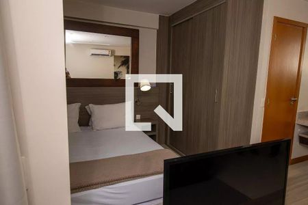 Sala / Quarto de apartamento para alugar com 1 quarto, 35m² em Jacarepaguá, Rio de Janeiro