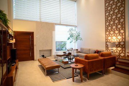Casa à venda com 3 quartos, 255m² em Vila Moraes, São Paulo