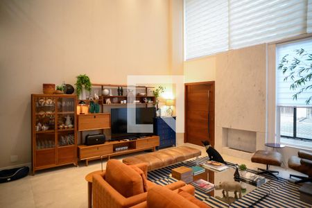 Casa à venda com 3 quartos, 255m² em Vila Moraes, São Paulo