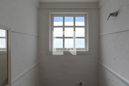 Lavabo de casa para alugar com 3 quartos, 400m² em Vila Oliveira, Mogi das Cruzes
