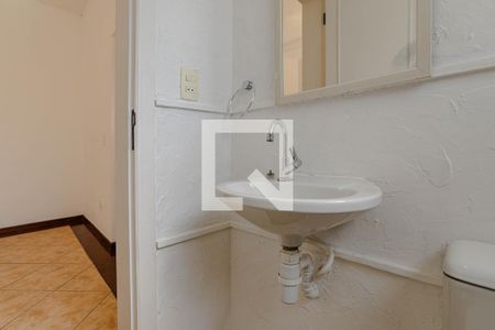 Lavabo de casa para alugar com 3 quartos, 400m² em Vila Oliveira, Mogi das Cruzes
