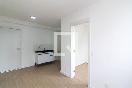 Sala de apartamento para alugar com 2 quartos, 34m² em Usina Piratininga, São Paulo