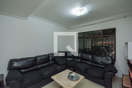 Sala de casa à venda com 4 quartos, 140m² em Socorro, São Paulo