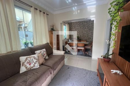 Casa à venda com 2 quartos, 105m² em Vila Kosmos, Rio de Janeiro
