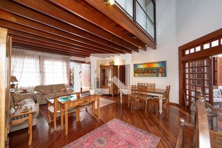 SALA de casa à venda com 5 quartos, 350m² em Belvedere, Belo Horizonte