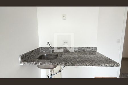 Sala/Cozinha de kitnet/studio à venda com 1 quarto, 38m² em Quarta Parada, São Paulo