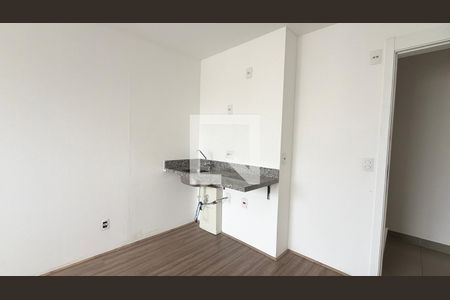 Sala/Cozinha de kitnet/studio à venda com 1 quarto, 38m² em Quarta Parada, São Paulo