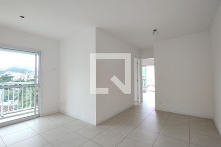 Sala de apartamento para alugar com 2 quartos, 65m² em Taquara, Rio de Janeiro