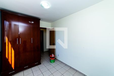 Quarto 2 de apartamento à venda com 2 quartos, 44m² em Santa Efigênia, Belo Horizonte