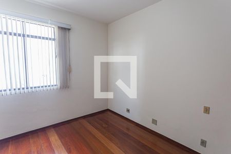 Suíte de apartamento à venda com 3 quartos, 100m² em Santo Antônio, Belo Horizonte